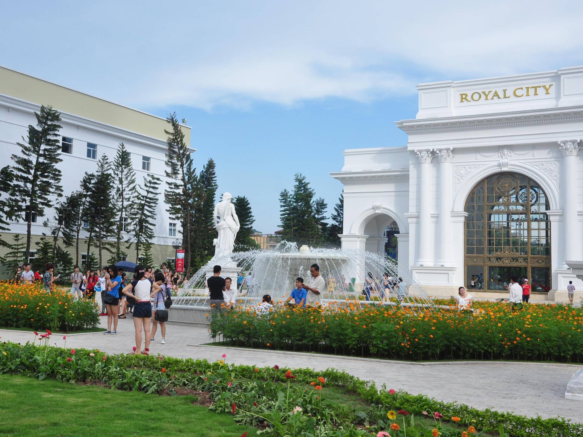 Vinhomes Royal City Hanoi Exterior photo